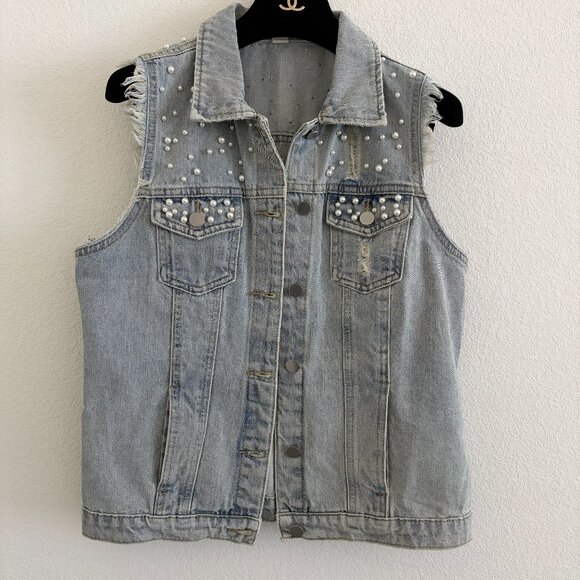 Jackets & Blazers - Ebossy Denim Vest Faux Pearl Womens Medium Blue Light Wash Denim Distressed